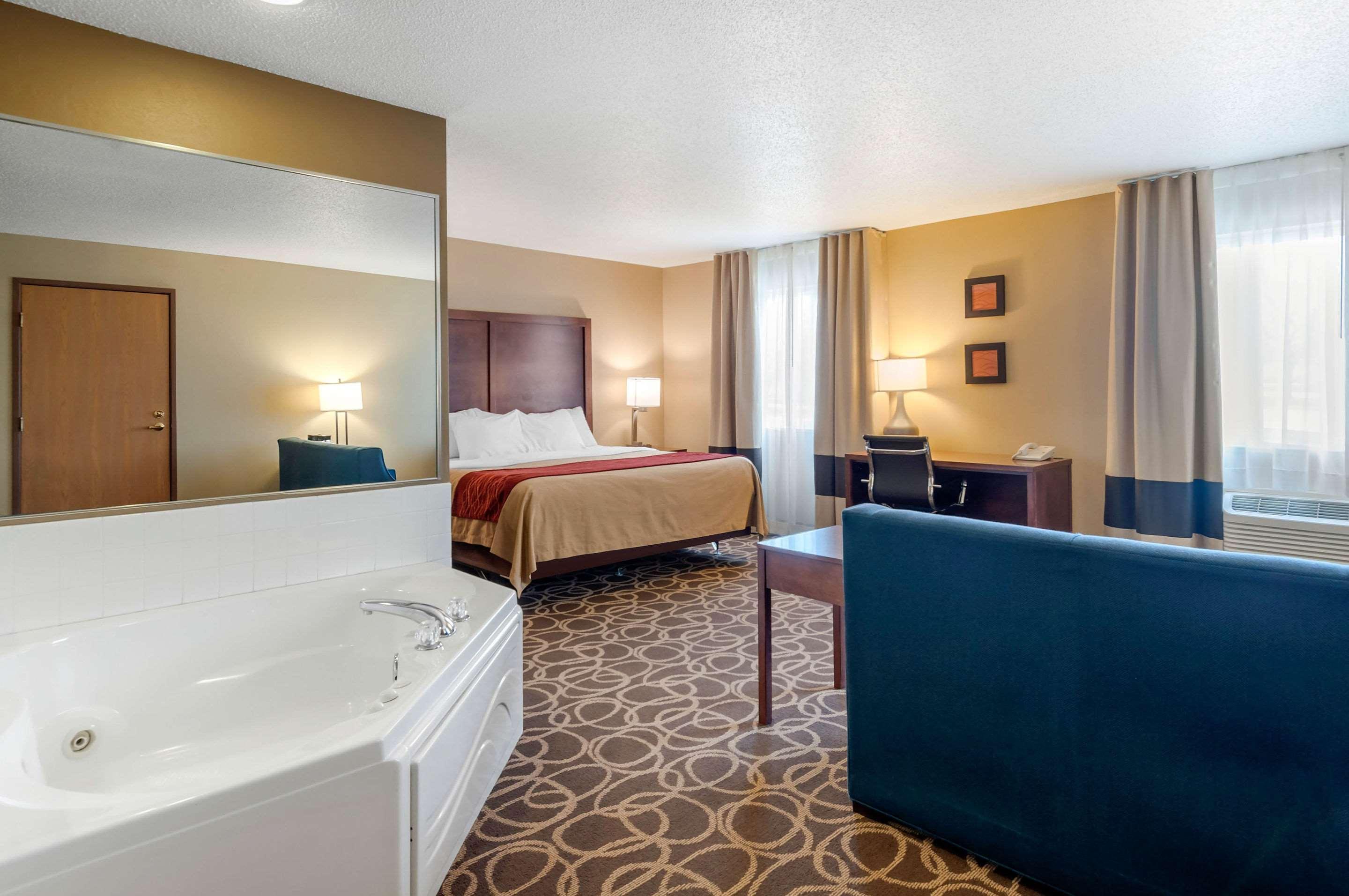 Comfort Inn Dyersville Near The Field Of Dreams Esterno foto